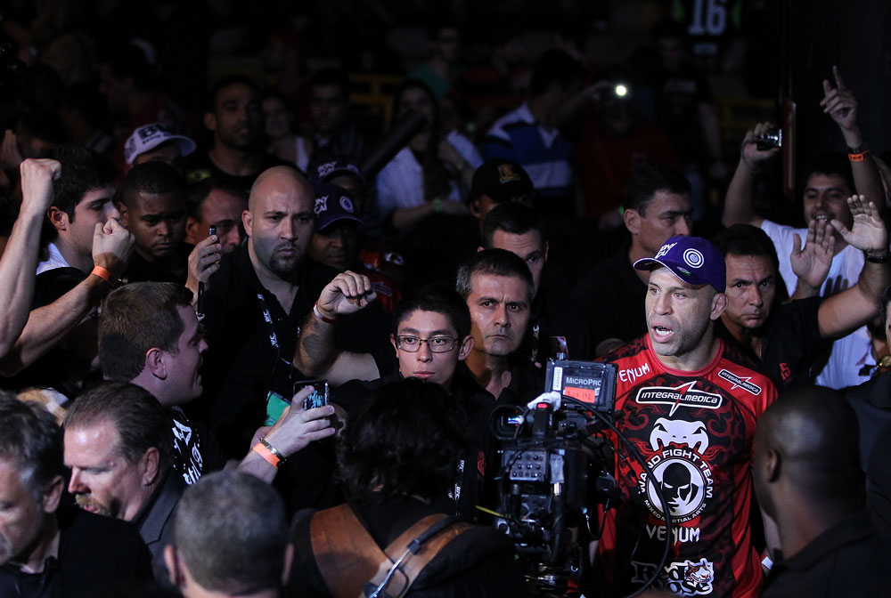 BELO HORIZONTE, BRAZIL - JUNE 23: Wanderlei Silva enters the arena before his UFC 147 bout against Rich Franklin at Estadio Jornalista Felipe Drummond on June 23, 2012 in Belo Horizonte, Brazil. (Photo by Josh Hedges/Zuffa LLC/Zuffa LLC via Getty Images)