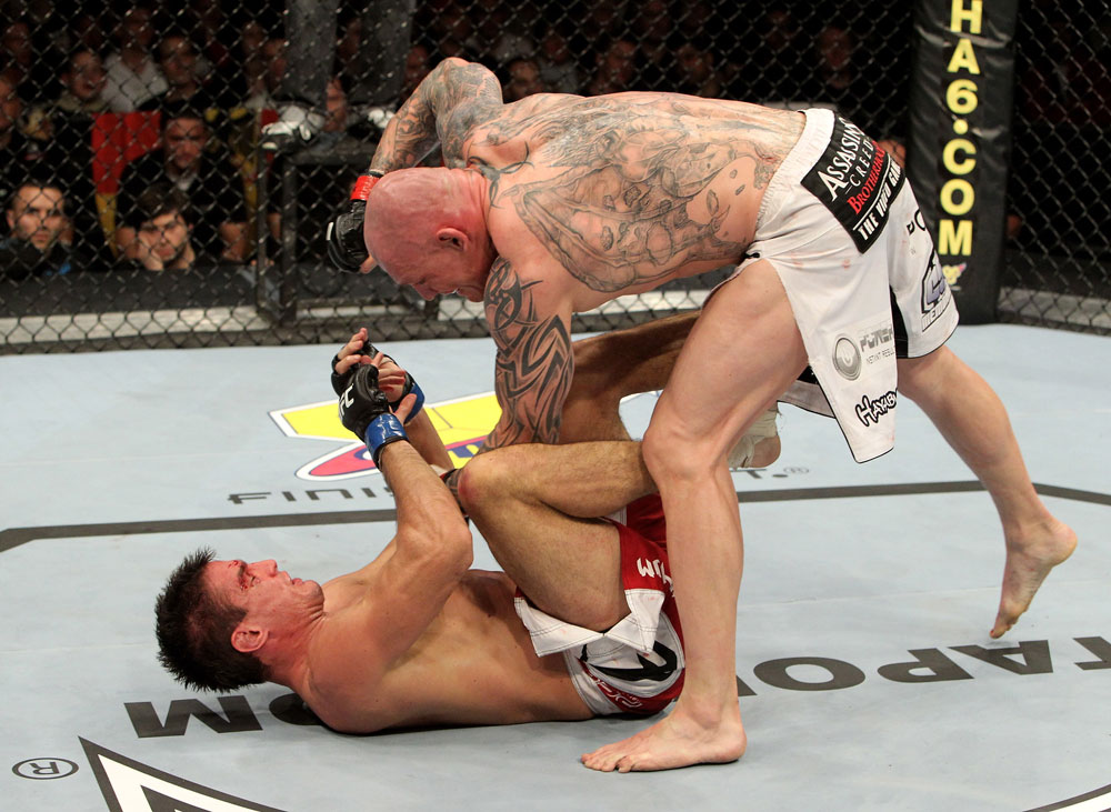 Krzysztof Soszynski of Canada fights Goran Reljic (L) of Croatia during their Light-Heavyweight UFC bout at the Konig Pilsner Arena on November 13, 2010 in Oberhausen, Germany. (Photo by Josh Hedges/Zuffa LLC/Zuffa LLC)