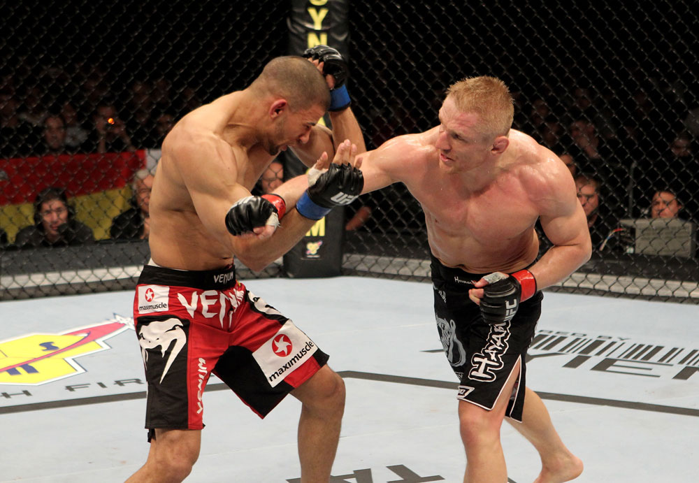 Dennis Siver (R) of Germany fights Andre Winner of England during their UFC Lightweight bout at the Konig Pilsner Arena on November 13, 2010 in Oberhausen, Germany. (Photo by Josh Hedges/Zuffa LLC/Zuffa LLC)