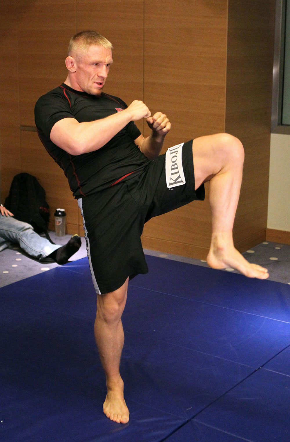 Dennis Siver of Germany works out at the UFC 122 open workouts at the Hilton Hotel on November 10, 2010 in Dusseldorf, Germany. (Photo by Josh Hedges/Zuffa LLC via Getty Images)