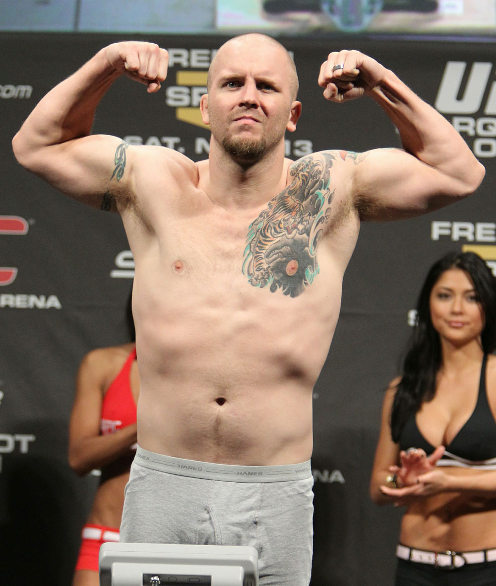 Rob Kimmons weighs in at 184 lbs at the UFC 122 weigh-in at the Kšnig Pilsener Arena on November 12, 2010 in Oberhausen, Germany. (Photo by Josh Hedges/Zuffa LLC/Zuffa LLC via Getty Images)