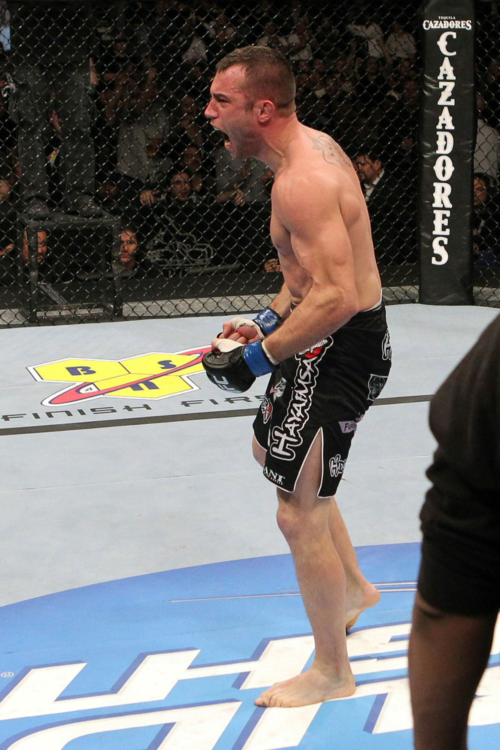 Foster, Munoz, Barboza Impress in UFC 123 Prelims UFC ® News