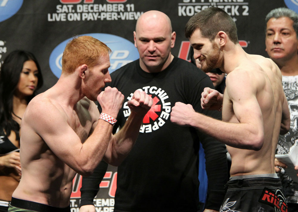 UFC 124 Weigh-in: Bocek vs. Hazelett