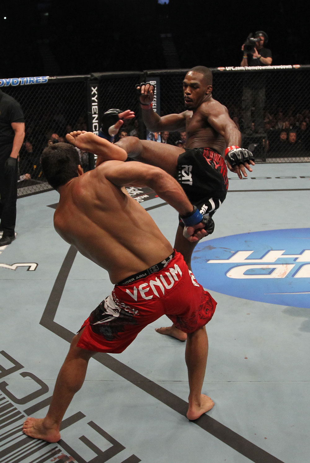 TORONTO, ON - DECEMBER 10:  (R-L) Jon "Bones" Jones kicks Lyoto Machida during the UFC 140 event at Air Canada Centre on December 10, 2011 in Toronto, Ontario, Canada.  (Photo by Nick Laham/Zuffa LLC/Zuffa LLC via Getty Images)