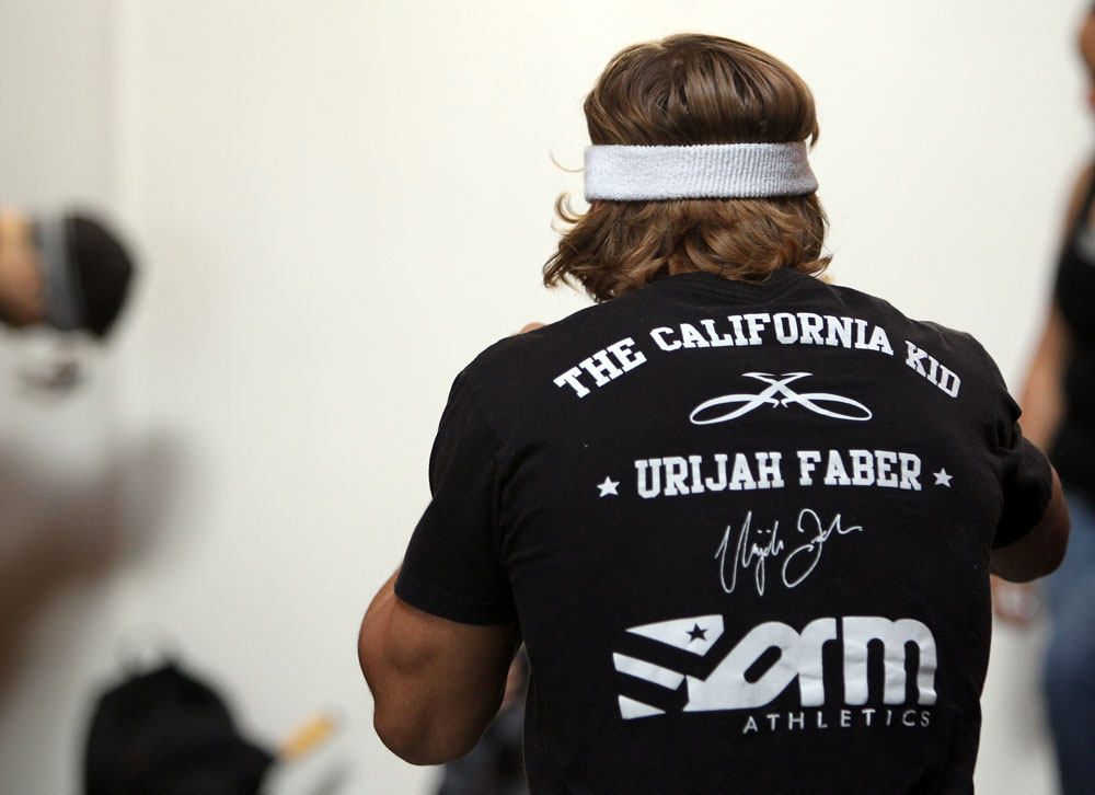 SAN JOSE, CA - NOVEMBER 16:  Urijah Faber works out for the fans and media during the UFC 139 open workouts at the Heroes Martial Arts Gym on November 16, 2011 in San Jose, California.  (Photo by Josh Hedges/Zuffa LLC/Zuffa LLC via Getty Images)