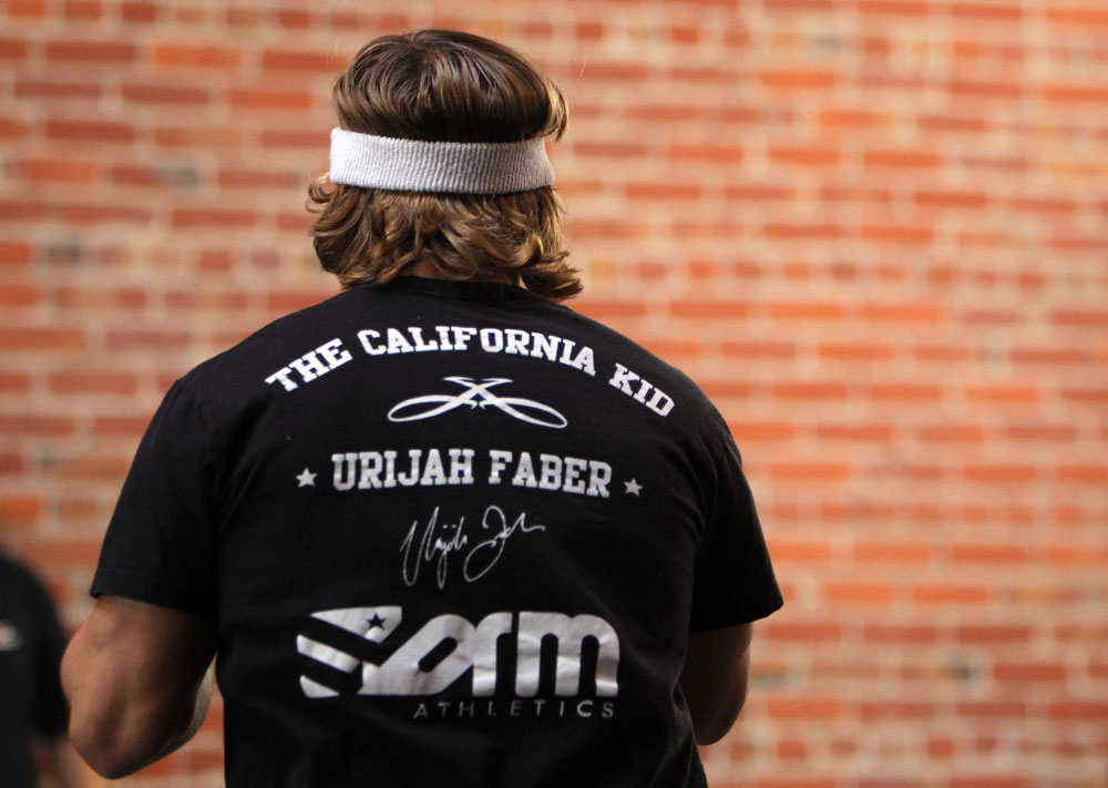 SAN JOSE, CA - NOVEMBER 16:  Urijah Faber works out for the fans and media during the UFC 139 open workouts at the Heroes Martial Arts Gym on November 16, 2011 in San Jose, California.  (Photo by Josh Hedges/Zuffa LLC/Zuffa LLC via Getty Images)
