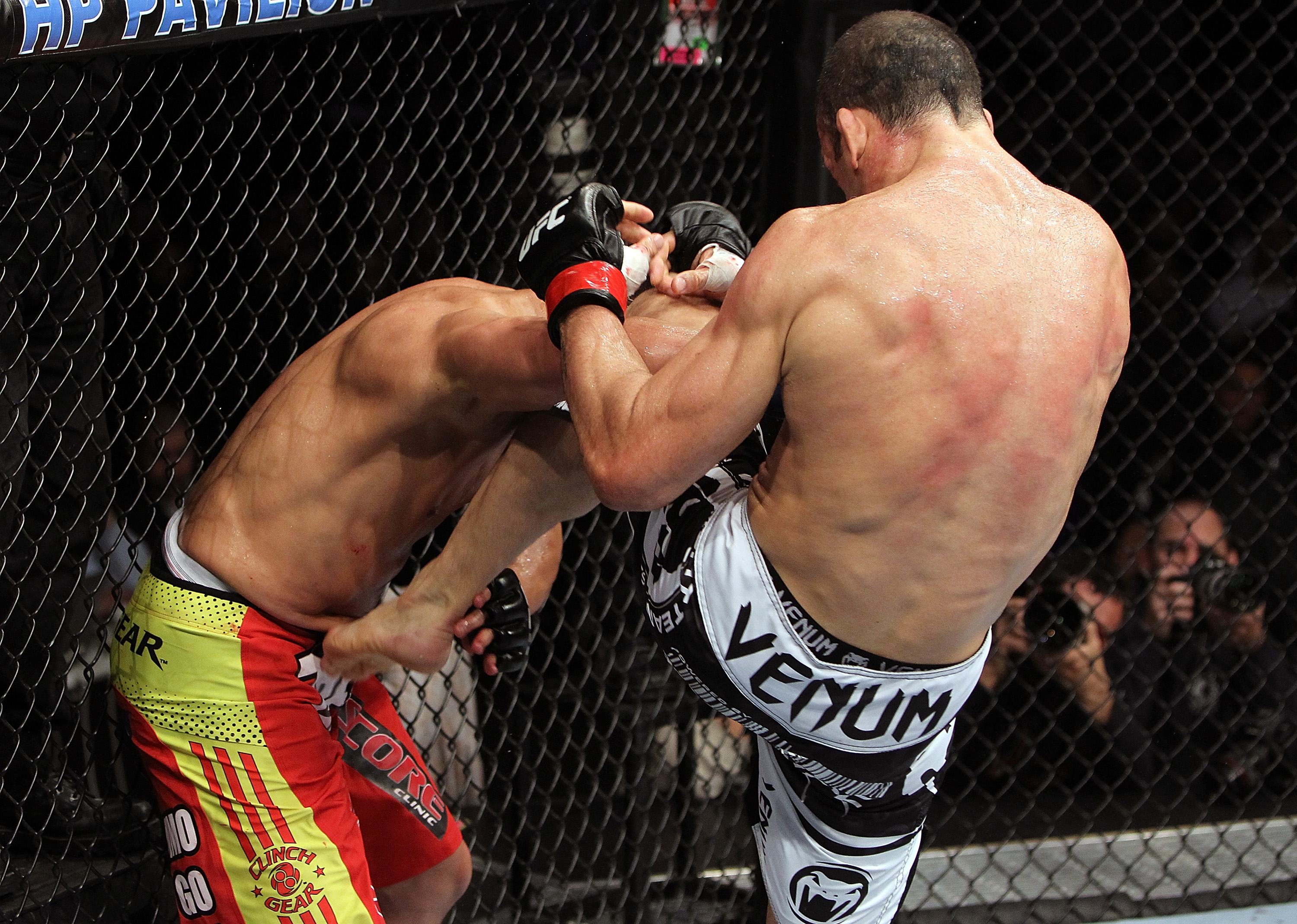 SAN JOSE, CA - NOVEMBER 19: (R-L) Wanderlei Silva knees Cung Le in the head during an UFC Middleweight bout at the HP Pavillion on November 19, 2011 in San Jose, California. (Photo by Josh Hedges/Zuffa LLC/Zuffa LLC via Getty Images)