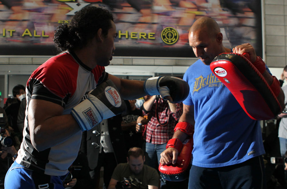 TOKYO, JAPAN - FEBRUARY 22: Benson Henderson works out for the media during the UFC 144 open workouts at Gold's Gym on February 22, 2012 in Tokyo, Japan. (Photo by Josh Hedges/Zuffa LLC/Zuffa LLC via Getty Images) *** Local Caption *** Benson Henderson