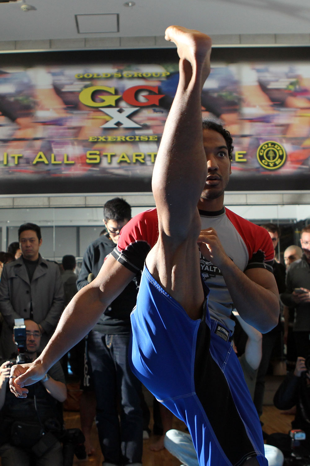 TOKYO, JAPAN - FEBRUARY 22: Benson Henderson works out for the media during the UFC 144 open workouts at Gold's Gym on February 22, 2012 in Tokyo, Japan. (Photo by Josh Hedges/Zuffa LLC/Zuffa LLC via Getty Images) *** Local Caption *** Benson Henderson