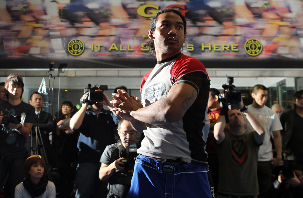TOKYO, JAPAN - FEBRUARY 22: Benson Henderson works out for the media during the UFC 144 open workouts at Gold's Gym on February 22, 2012 in Tokyo, Japan. (Photo by Josh Hedges/Zuffa LLC/Zuffa LLC via Getty Images) *** Local Caption *** Benson Henderson