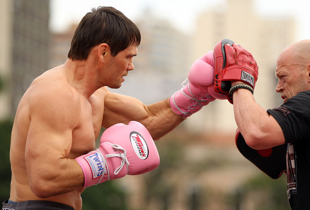 BELO HORIZONTE, BRAZIL - JUNE 20:   Rich Franklin works out for the fans and media during the UFC 147 open workouts at Praca da Estacao on June 20, 2012 in Belo Horizonte, Brazil.  (Photo by Josh Hedges/Zuffa LLC/Zuffa LLC via Getty Images)