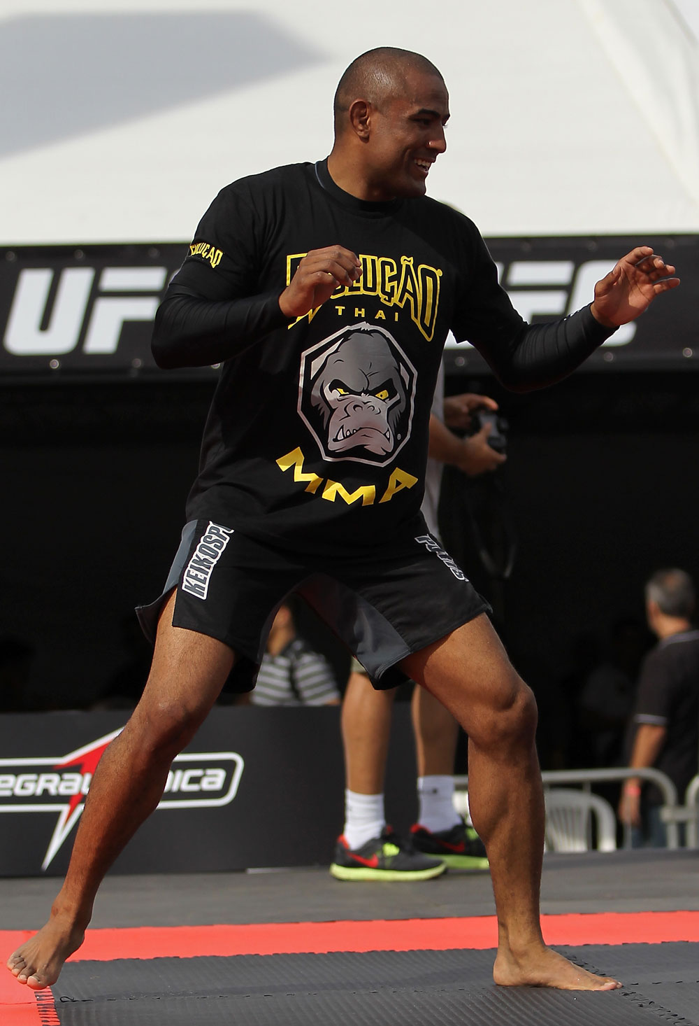 BELO HORIZONTE, BRAZIL - JUNE 20:   Sergio Moraes works out for the fans and media during the UFC 147 open workouts at Praca da Estacao on June 20, 2012 in Belo Horizonte, Brazil.  (Photo by Josh Hedges/Zuffa LLC/Zuffa LLC via Getty Images)