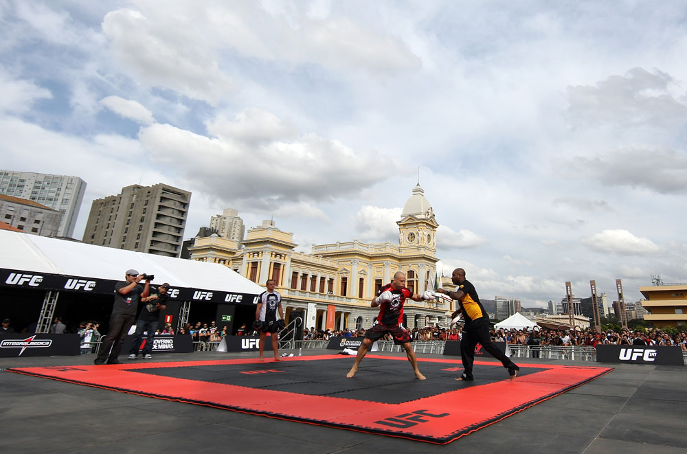 BELO HORIZONTE, BRAZIL - JUNE 20:   Wanderlei Silva works out for the fans and media during the UFC 147 open workouts at Praca da Estacao on June 20, 2012 in Belo Horizonte, Brazil.  (Photo by Josh Hedges/Zuffa LLC/Zuffa LLC via Getty Images)