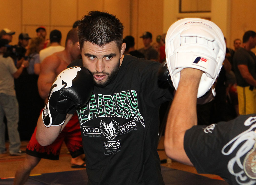 UFC 132 Open Workouts: Carlos Condit