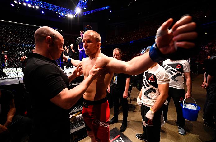 <a href='../fighter/misha-cirkunov'>Misha Cirkunov</a> prepares to enter the Octagon before his fight with <a href='../fighter/Volkan-Oezdemir'>Volkan Oezdemir</a> at UFC 214