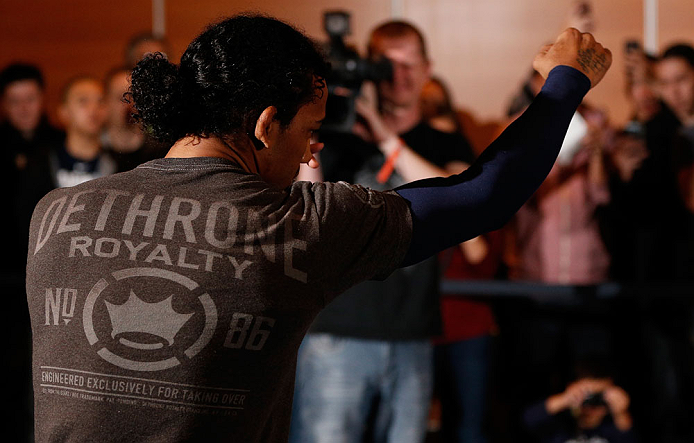 SEATTLE, WA - DECEMBER 05:  Benson Henderson works out for fans and media during the UFC on FOX open workouts on December 5, 2012  at the Grand Hyatt Seattle in Seattle, Washington.  (Photo by Josh Hedges/Zuffa LLC/Zuffa LLC via Getty Images)