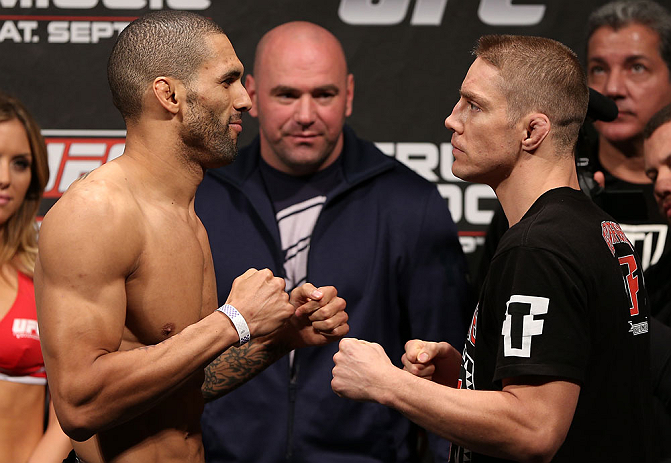 NOTTINGHAM, ENGLAND - SEPTEMBER 28: (L-R) Opponents Che Mills and Duane Ludwig face off during the UFC on Fuel TV weigh in at Capital FM Arena on September 28, 2012 in Nottingham, England. (Photo by Josh Hedges/Zuffa LLC/Zuffa LLC via Getty Images)