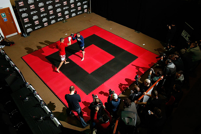 LONDON, ENGLAND - FEBRUARY 13: Che Mills conducts an open training session for media on February 13, 2013 at Hooks Gym in London, England. (Photo by Josh Hedges/Zuffa LLC/Zuffa LLC via Getty Images)