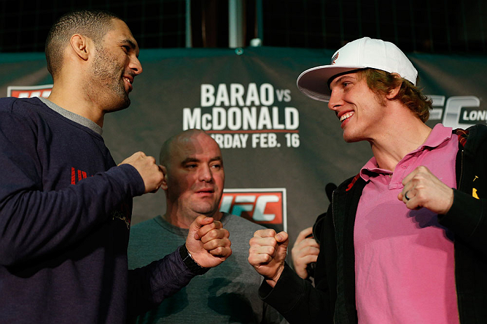 LONDON, ENGLAND - FEBRUARY 13: (L-R) Opponents Che Mills and Matthew Riddle face off during a UFC press conference on February 13, 2013 at Hooks Gym in London, England. (Photo by Josh Hedges/Zuffa LLC/Zuffa LLC via Getty Images)