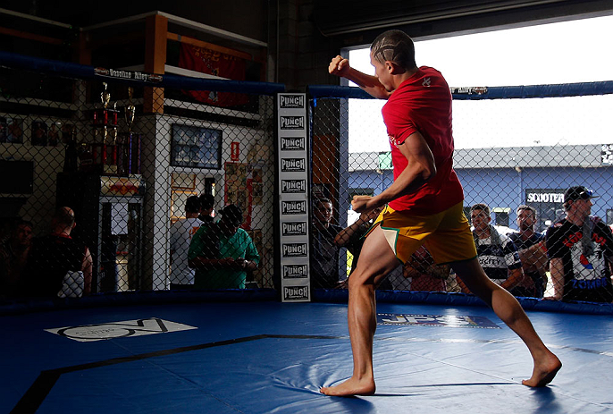 GOLD COAST, AUSTRALIA - DECEMBER 13:  Robert Whittaker works out for the media during the UFC on FX open workouts on December 13, 2012 at Boonchu Gym in Gold Coast, Australia.  (Photo by Josh Hedges/Zuffa LLC/Zuffa LLC via Getty Images)
