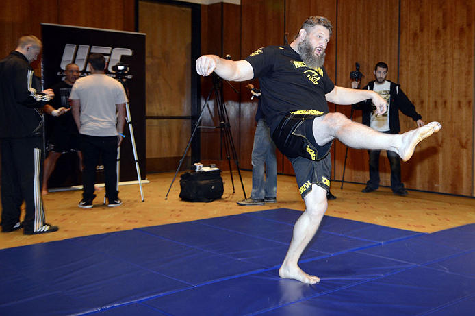 LAS VEGAS, NV - DECEMBER 13: UFC fighter Roy "Big Country" Nelson works out for the media during the Ultimate Fighter 16 Finale open workouts at The Joint at the Hard Rock Hotel and Casino on December 13, 2012 in Las Vegas, Nevada. (Photo by Jeff Bottari/Zuffa LLC/Zuffa LLC)