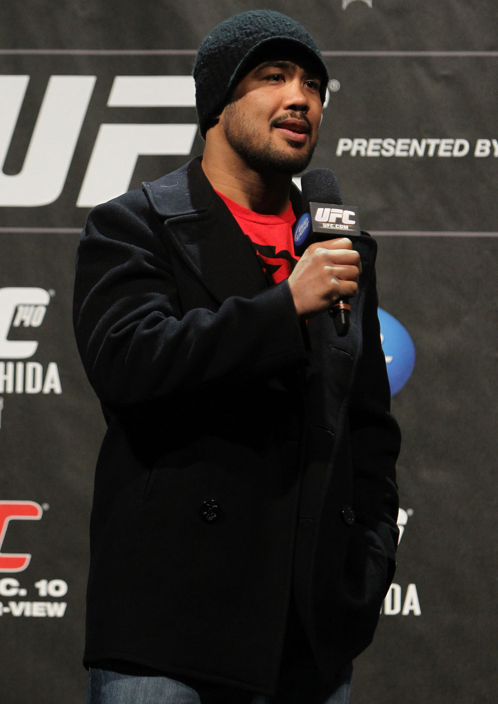 TORONTO, ON - DECEMBER 09:  UFC Middleweight contender Mark Munoz interacts with fans during a Q&A session before the UFC 140 Official Weigh-in at the Air Canada Centre on December 9, 2011 in Toronto, Canada.  (Photo by Josh Hedges/Zuffa LLC/Zuffa LLC via Getty Images)