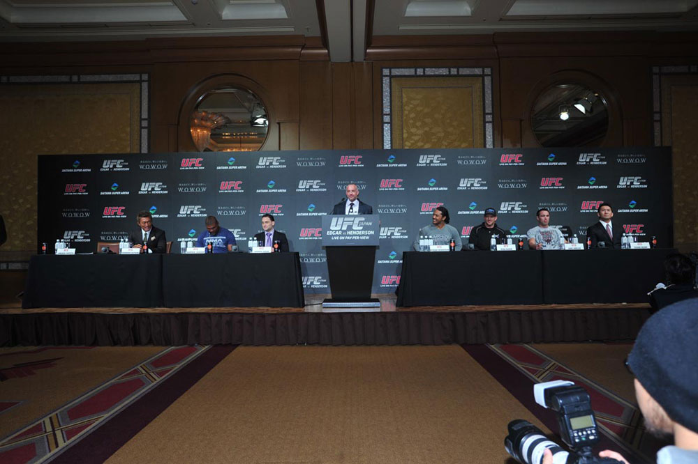 (L-R) Yoshihiro Akiyama, Rampage Jackson, Frankie Edgar, UFC CEO Lorenzo Fertitta, Benson Henderson, Ryan Bader, Jake Shields & Yushin Okami
