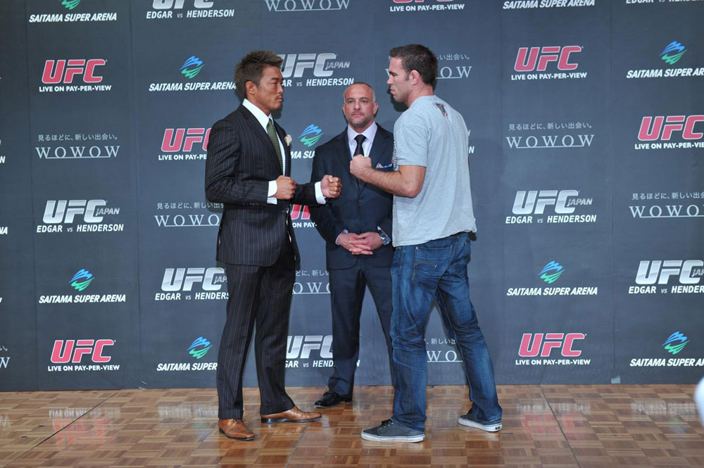 Yoshihiro Akiyama faces off with Jake Shields