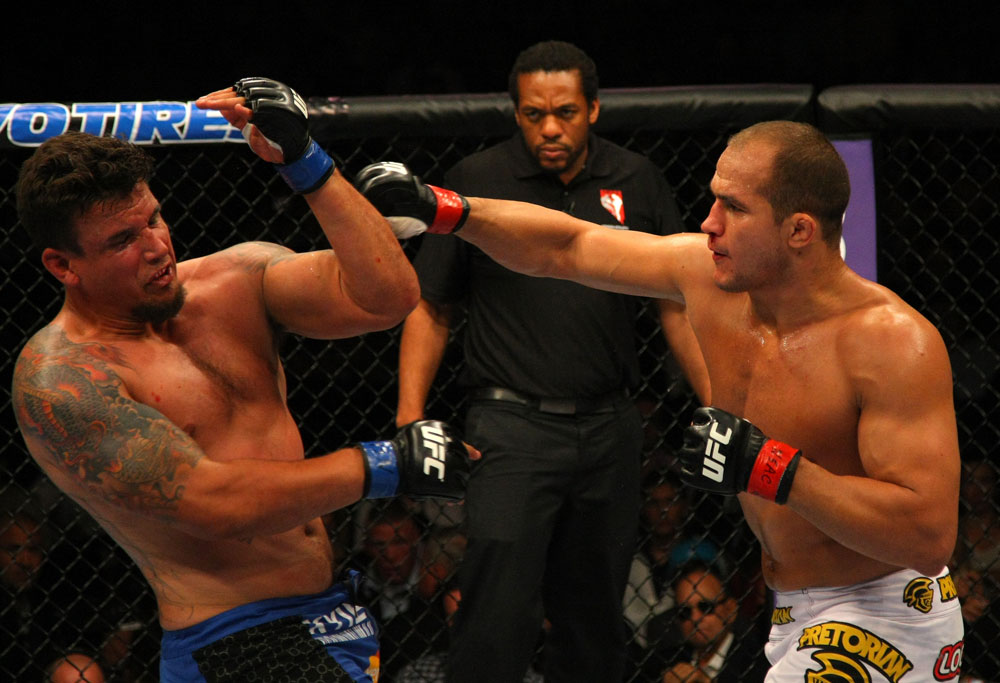LAS VEGAS, NV - MAY 26:  Junior dos Santos (R) punches Frank Mir during the Heavyweight Championship bout at UFC 146 at MGM Grand Garden Arena on May 26, 2012 in Las Vegas, Nevada. (Photo by Donald Miralle/Zuffa LLC/Zuffa LLC via Getty Images)