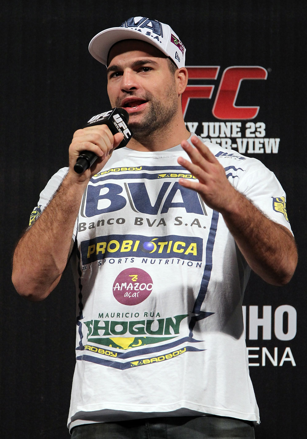 BELO HORIZONTE, BRAZIL - JUNE 22: Mauricio "Shogun" Rua interacts with fans during a Q&A session before the UFC 147 weigh in at Estádio Jornalista Felipe Drummond on June 22, 2012 in Belo Horizonte, Brazil. (Photo by Josh Hedges/Zuffa LLC/Zuffa LLC via Getty Images)