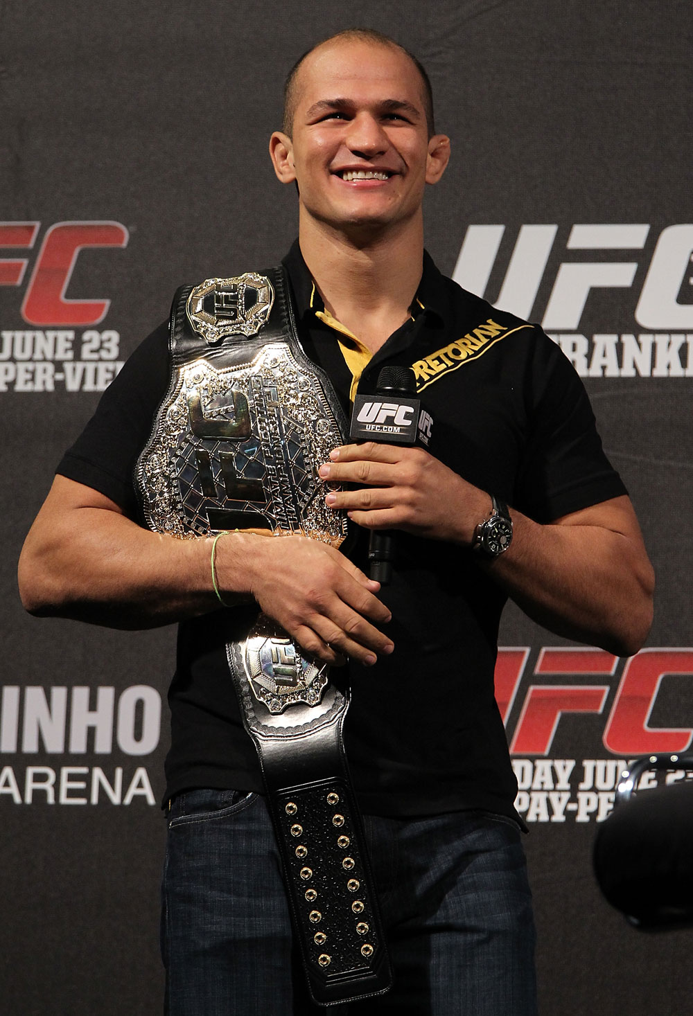 BELO HORIZONTE, BRAZIL - JUNE 22:  UFC Heavyweight Champion Junior dos Santos interacts with fans during a Q&A session before the UFC 147 weigh in at Est&Atilde;&iexcl;dio Jornalista Felipe Drummond on June 22, 2012 in Belo Horizonte, Brazil.  (Photo by Josh Hedges/Zuffa LLC/Zuffa LLC via Getty Images)