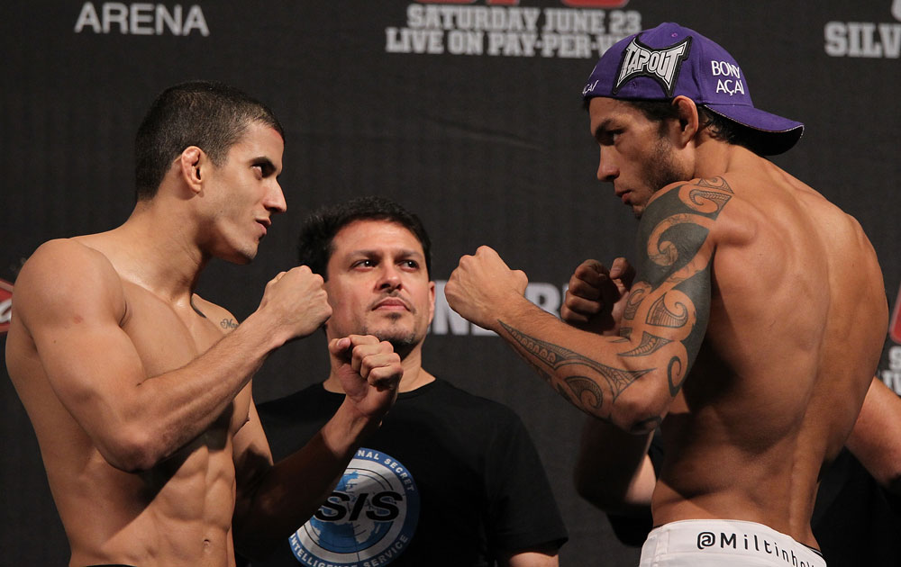 BELO HORIZONTE, BRAZIL - JUNE 22:   (L-R) Opponents Felipe Arantes and Milton Vieira face off after making weight during the UFC 147 weigh in at Est&Atilde;&iexcl;dio Jornalista Felipe Drummond on June 22, 2012 in Belo Horizonte, Brazil.  (Photo by Josh Hedges/Zuffa LLC/Zuffa LLC via Getty Images)