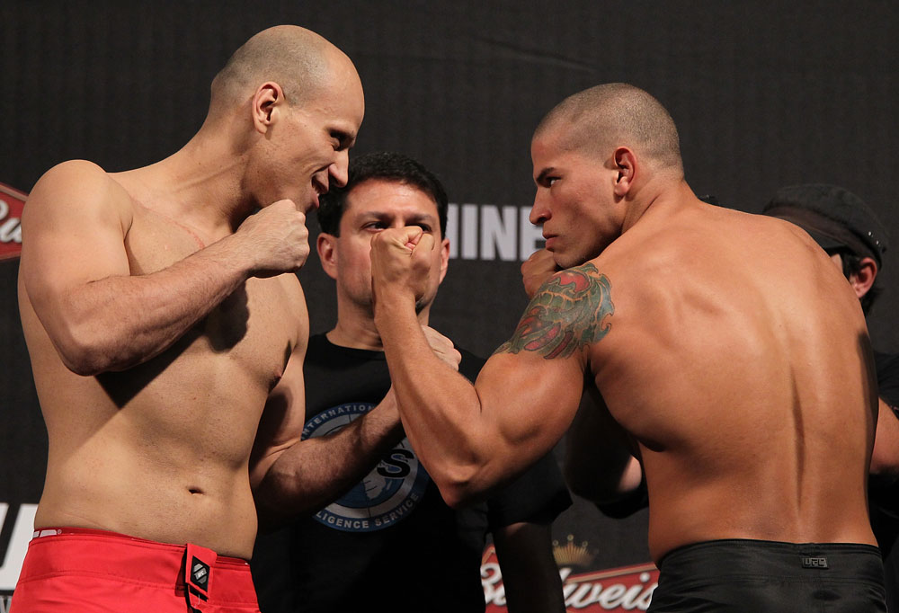 BELO HORIZONTE, BRAZIL - JUNE 22:   (L-R) Opponents Thiago Perpetuo and Leonardo Mafra face off after making weight during the UFC 147 weigh in at Est&Atilde;&iexcl;dio Jornalista Felipe Drummond on June 22, 2012 in Belo Horizonte, Brazil.  (Photo by Josh Hedges/Zuffa LLC/Zuffa LLC via Getty Images)