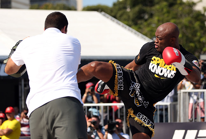 RIO DE JANEIRO, BRAZIL - OCTOBER 10: Anderson Silva works out for fans and media during an open training session ahead of UFC 153 at Arcos da Lapa: Praca Cardeal Camara on October 10, 2012 in Rio de Janeiro, Brazil. (Photo by Josh Hedges/Zuffa LLC/Zuffa LLC via Getty Images)