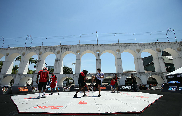 RIO DE JANEIRO, BRAZIL - OCTOBER 10: Erick Silva works out for fans and media during an open training session ahead of UFC 153 at Arcos da Lapa: Praca Cardeal Camara on October 10, 2012 in Rio de Janeiro, Brazil. (Photo by Josh Hedges/Zuffa LLC/Zuffa LLC via Getty Images)
