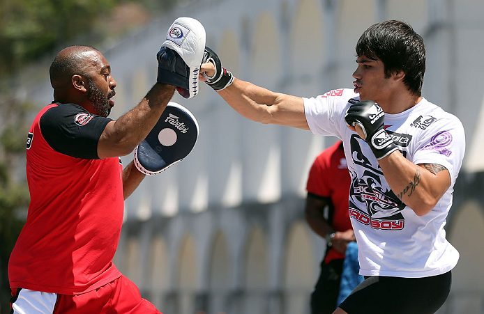 RIO DE JANEIRO, BRAZIL - OCTOBER 10: Erick Silva works out for fans and media during an open training session ahead of UFC 153 at Arcos da Lapa: Praca Cardeal Camara on October 10, 2012 in Rio de Janeiro, Brazil. (Photo by Josh Hedges/Zuffa LLC/Zuffa LLC via Getty Images)