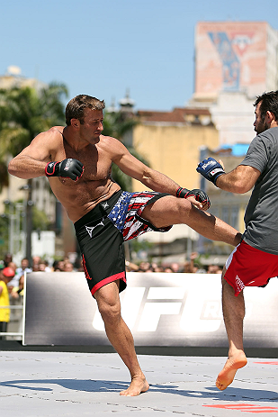 RIO DE JANEIRO, BRAZIL - OCTOBER 10: Stephan Bonnar works out for fans and media during an open training session ahead of UFC 153 at Arcos da Lapa: Praca Cardeal Camara on October 10, 2012 in Rio de Janeiro, Brazil. (Photo by Josh Hedges/Zuffa LLC/Zuffa LLC via Getty Images)