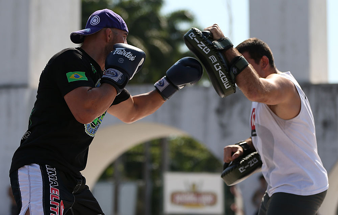 RIO DE JANEIRO, BRAZIL - OCTOBER 10: Glover Teixeira works out for fans and media during an open training session ahead of UFC 153 at Arcos da Lapa: Praca Cardeal Camara on October 10, 2012 in Rio de Janeiro, Brazil. (Photo by Josh Hedges/Zuffa LLC/Zuffa LLC via Getty Images)