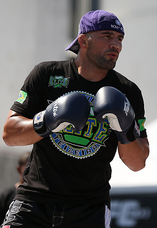 RIO DE JANEIRO, BRAZIL - OCTOBER 10: Glover Teixeira works out for fans and media during an open training session ahead of UFC 153 at Arcos da Lapa: Praca Cardeal Camara on October 10, 2012 in Rio de Janeiro, Brazil. (Photo by Josh Hedges/Zuffa LLC/Zuffa LLC via Getty Images)