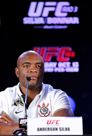 RIO DE JANEIRO, BRAZIL - OCTOBER 11:  Anderson Silva interacts with media during a press conference ahead of UFC 153 at Windsor Barra Hotel on October 11, 2012 in Rio de Janeiro, Brazil.  (Photo by Josh Hedges/Zuffa LLC/Zuffa LLC via Getty Images)