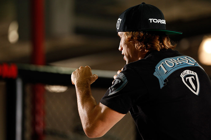 TORRANCE, CA - FEBRUARY 20:  Urijah Faber conducts an open training session for fans and media at the UFC Gym on February 20, 2013 in Torrance, California.  (Photo by Josh Hedges/Zuffa LLC/Zuffa LLC via Getty Images)
