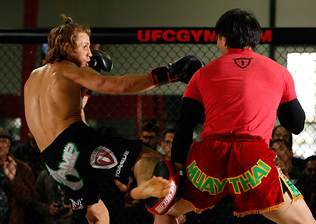 TORRANCE, CA - FEBRUARY 20:  Urijah Faber conducts an open training session for fans and media at the UFC Gym on February 20, 2013 in Torrance, California.  (Photo by Josh Hedges/Zuffa LLC/Zuffa LLC via Getty Images)