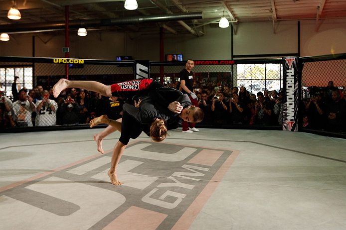 TORRANCE, CA - FEBRUARY 20:  Ronda Rousey conducts an open training session for fans and media at the UFC Gym on February 20, 2013 in Torrance, California.  (Photo by Josh Hedges/Zuffa LLC/Zuffa LLC via Getty Images)