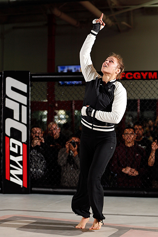 TORRANCE, CA - FEBRUARY 20:  Ronda Rousey conducts an open training session for fans and media at the UFC Gym on February 20, 2013 in Torrance, California.  (Photo by Josh Hedges/Zuffa LLC/Zuffa LLC via Getty Images)