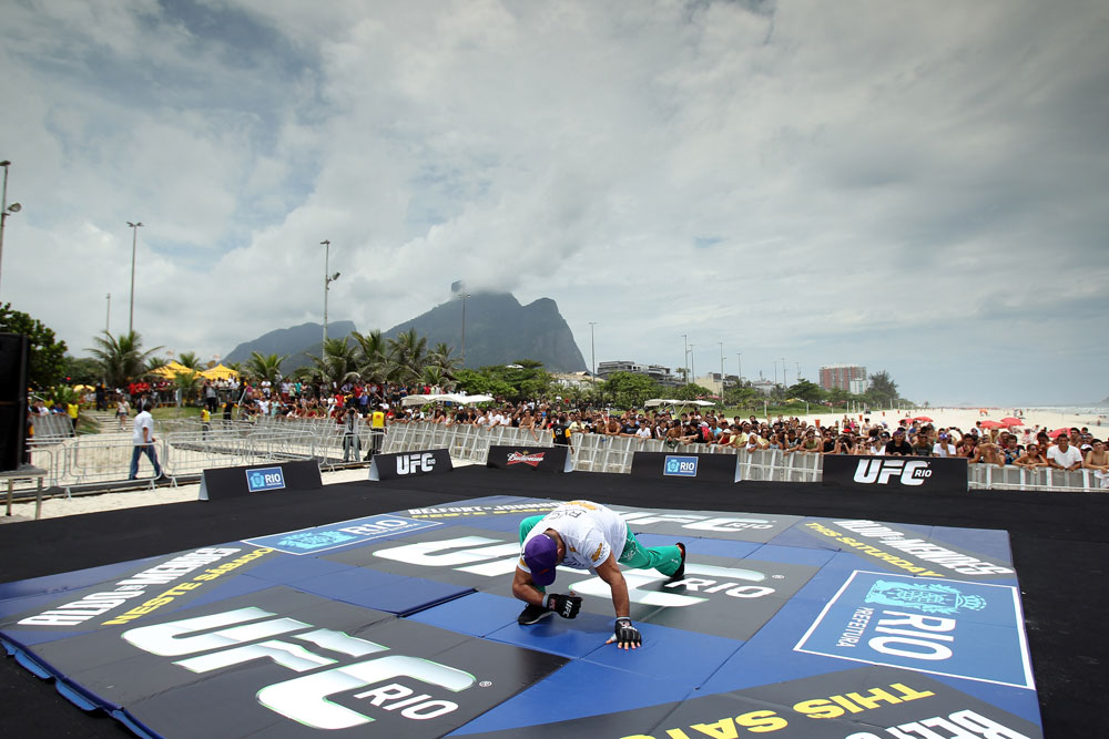 RIO DE JANEIRO, BRAZIL - JANUARY 11:  Vitor Belfort works out for the media and fans during the UFC 142 Open Workouts at Barra de Tijuca Beach on January 11, 2012 in Rio de Janeiro, Brazil.  (Photo by Josh Hedges/Zuffa LLC/Zuffa LLC via Getty Images)