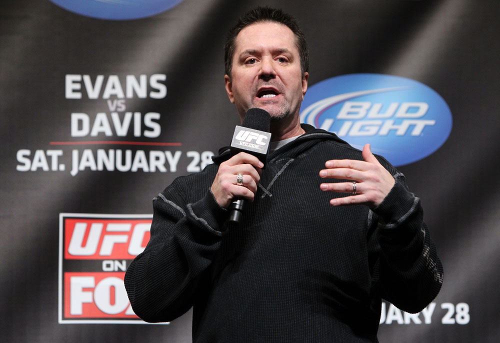 CHICAGO, IL - JANUARY 27: UFC commentator Mike Goldberg interacts with fans during a Q&A session before the UFC on FOX official weigh in at the Chicago Theatre on January 27, 2012 in Chicago, Illinois. (Photo by Josh Hedges/Zuffa LLC/Zuffa LLC via Getty Images) *** Local Caption *** Mike Goldberg