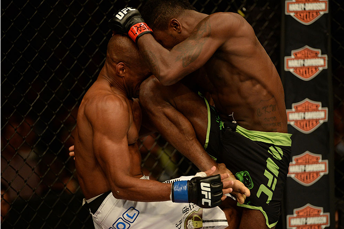 ufc172_01_Beal_Williams_07.jpg