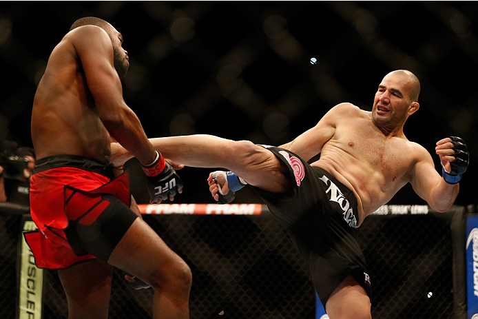 Glover Teixeira (right) Glover Teixeira (right)