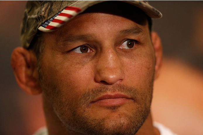 Daniel Cormier vs Dan Henderson full fight video