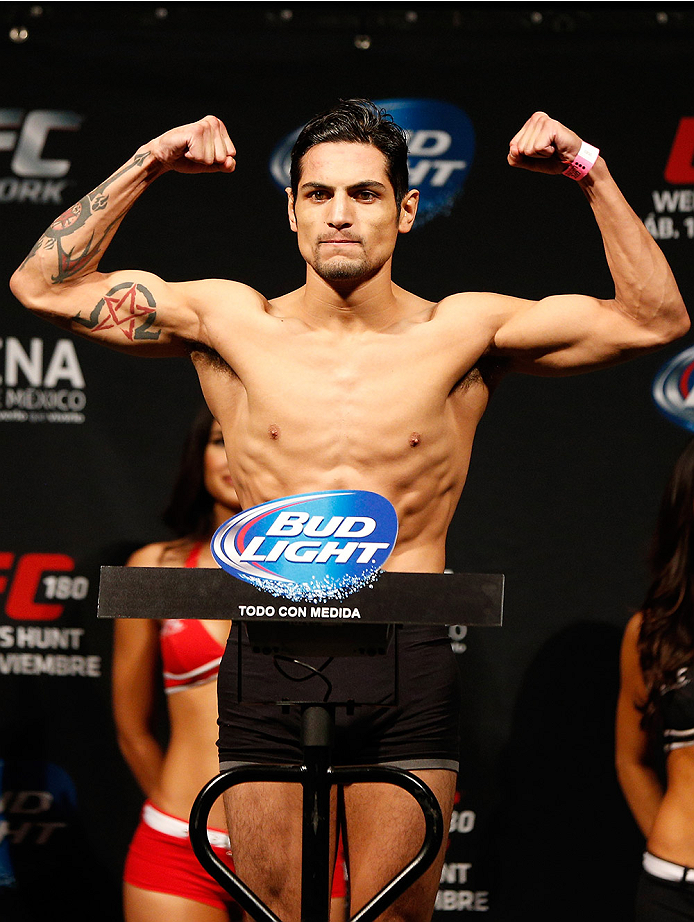 UFC 180 Fotos da pesagem UFC ® Media